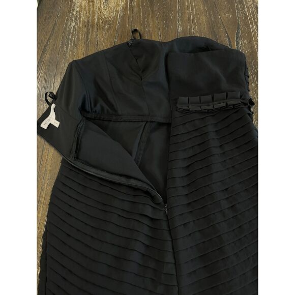 BCBGeneration Strapless Pleated Bubble-Hem Cocktail Dress | Size 0 - Picture 7 of 13